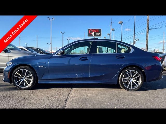 2022 BMW 3 Series 330e
