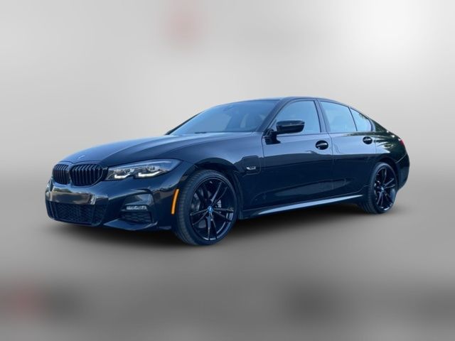 2022 BMW 3 Series 330e