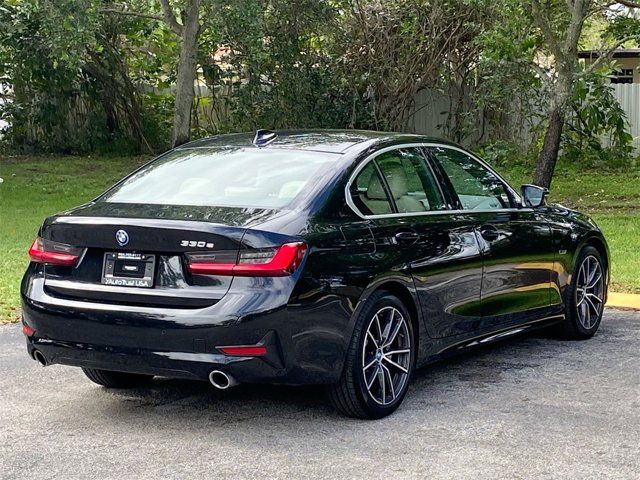 2022 BMW 3 Series 330e