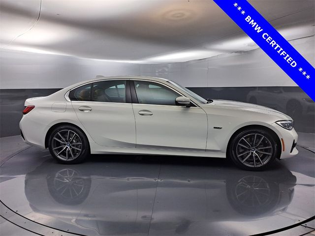 2022 BMW 3 Series 330e