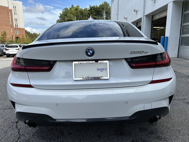 2022 BMW 3 Series 330e