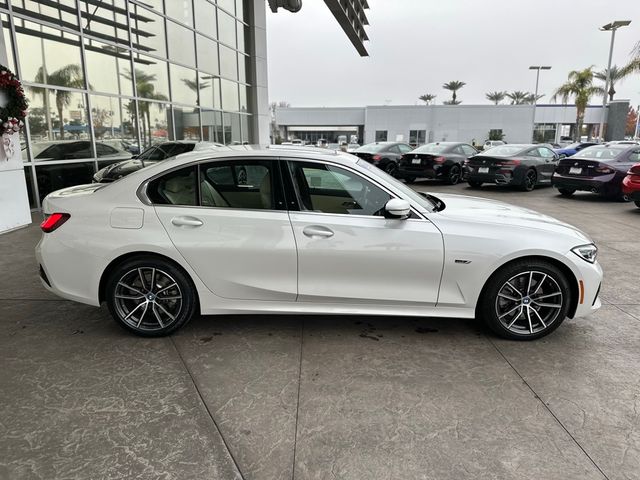 2022 BMW 3 Series 330e