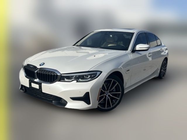 2022 BMW 3 Series 330e