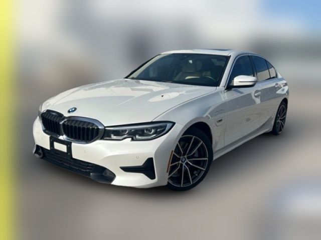 2022 BMW 3 Series 330e