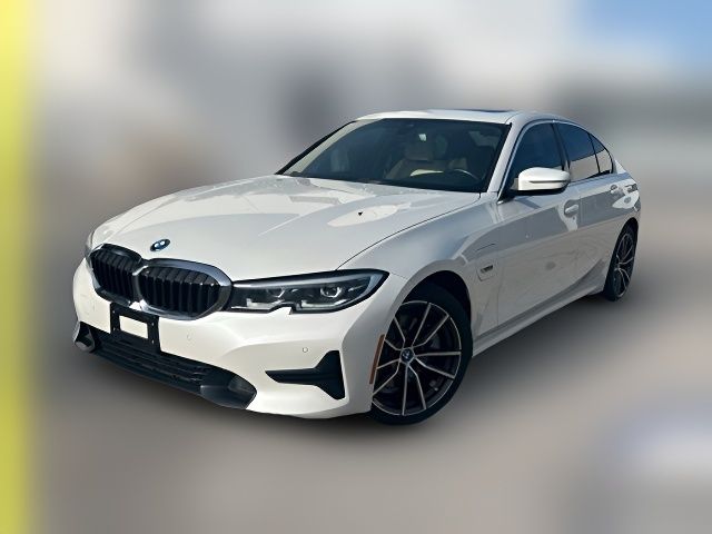 2022 BMW 3 Series 330e