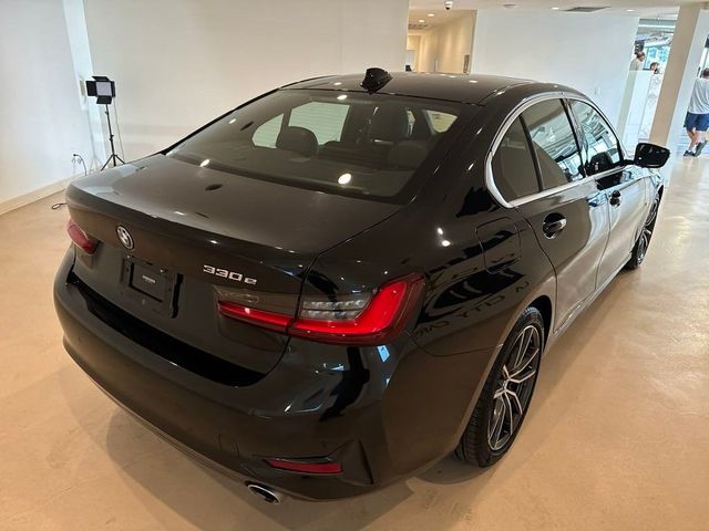 2022 BMW 3 Series 330e