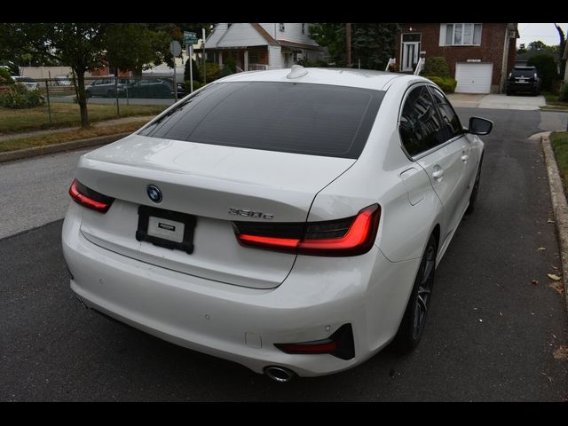 2022 BMW 3 Series 330e