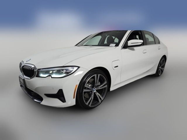 2022 BMW 3 Series 330e