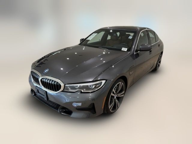 2022 BMW 3 Series 330e