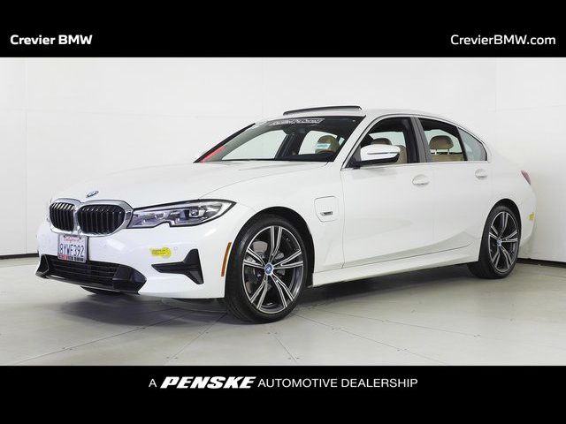 2022 BMW 3 Series 330e