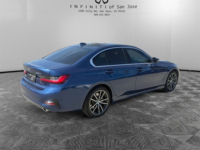 2022 BMW 3 Series 330e