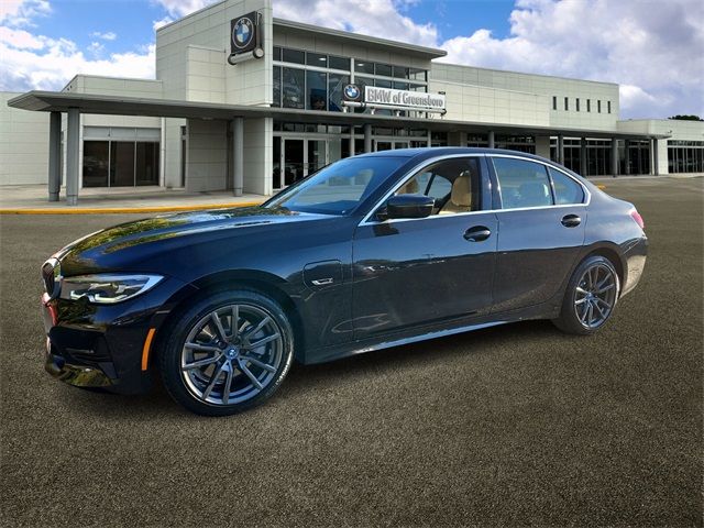 2022 BMW 3 Series 330e