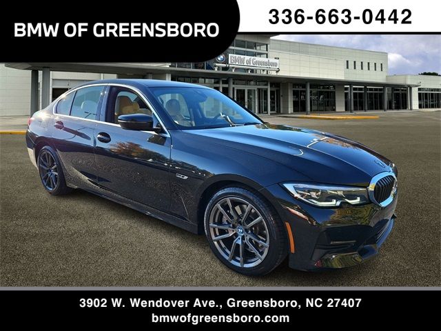 2022 BMW 3 Series 330e