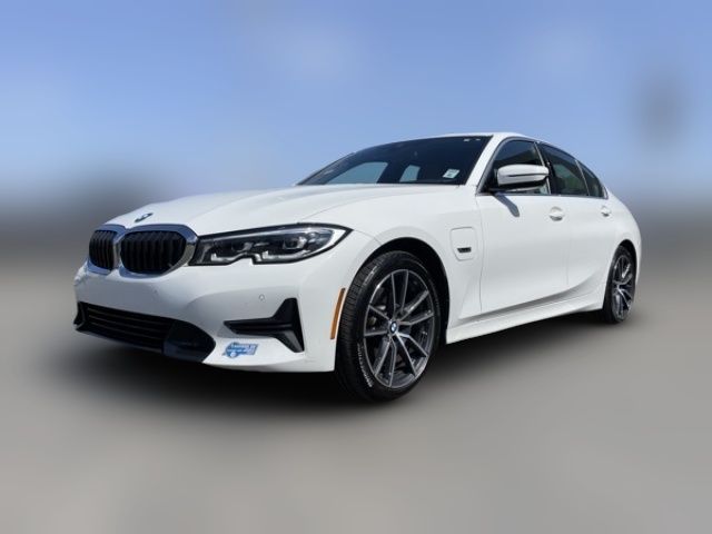 2022 BMW 3 Series 330e