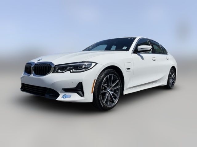 2022 BMW 3 Series 330e