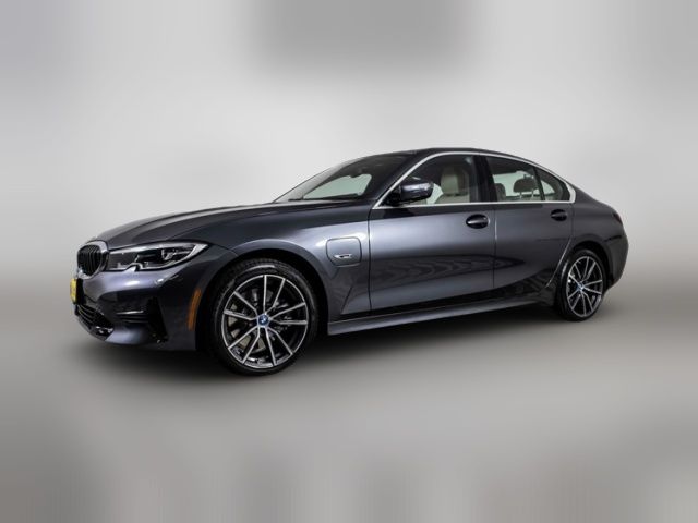 2022 BMW 3 Series 330e