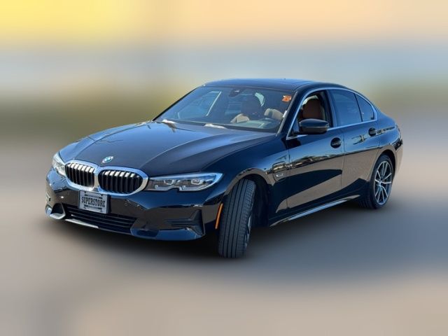 2022 BMW 3 Series 330e