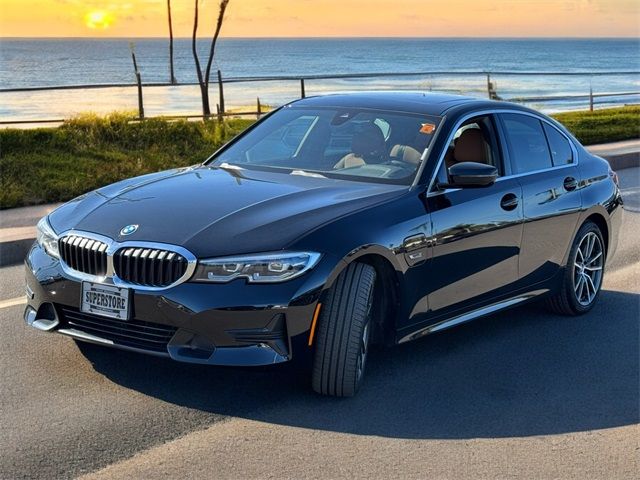 2022 BMW 3 Series 330e