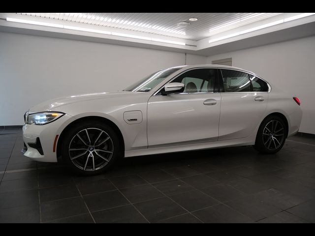 2022 BMW 3 Series 330e