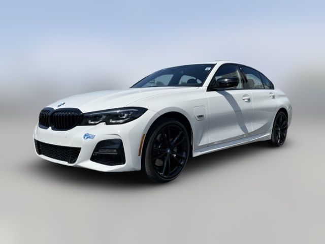 2022 BMW 3 Series 330e