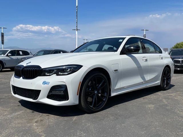 2022 BMW 3 Series 330e