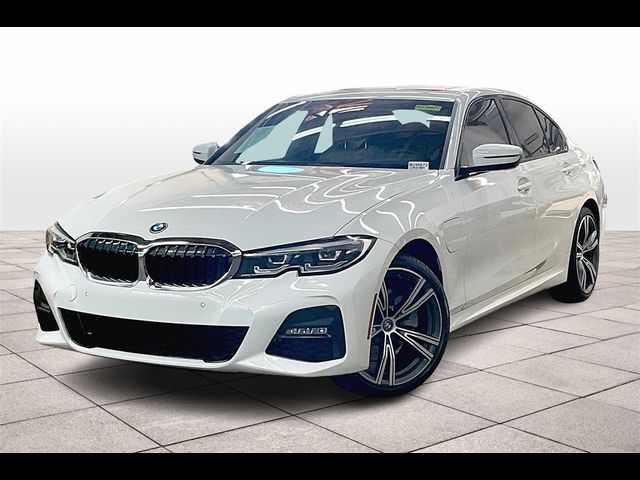 2022 BMW 3 Series 330e