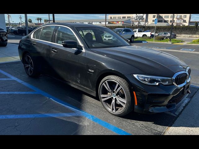 2022 BMW 3 Series 330e