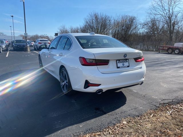 2022 BMW 3 Series 330e