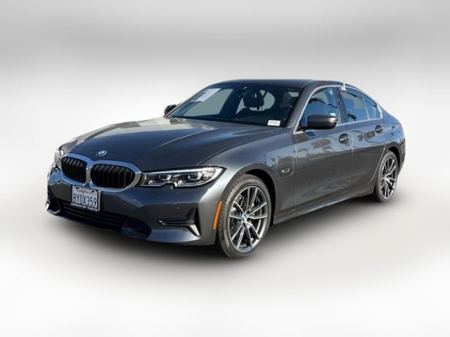 2022 BMW 3 Series 330e