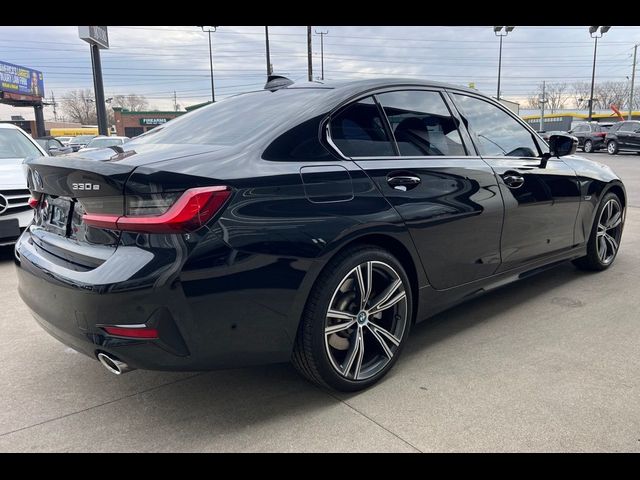 2022 BMW 3 Series 330e