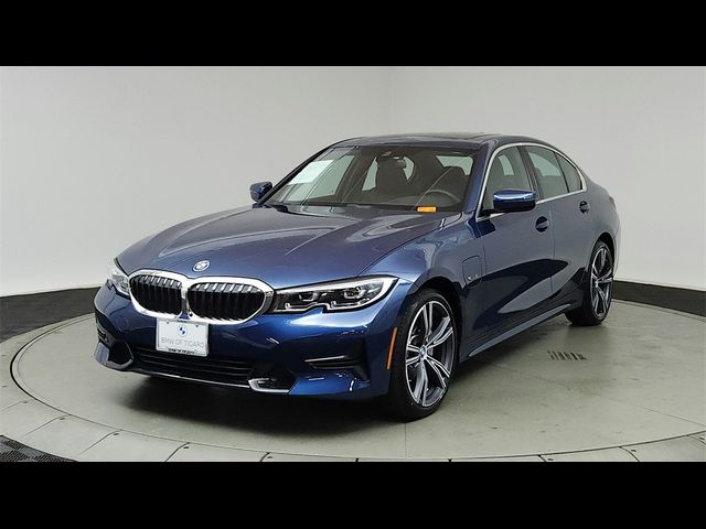 2022 BMW 3 Series 330e xDrive