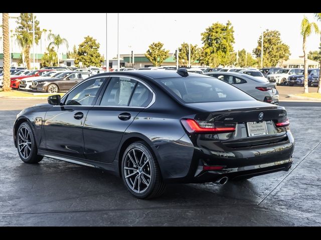 2022 BMW 3 Series 330e xDrive