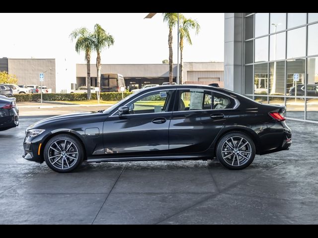 2022 BMW 3 Series 330e xDrive