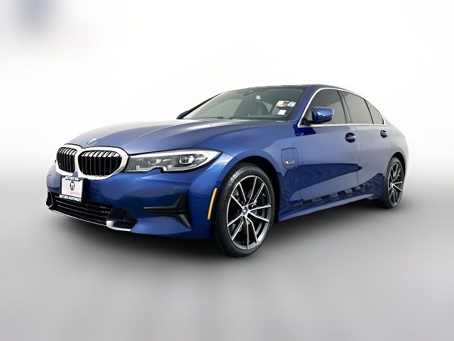 2022 BMW 3 Series 330e xDrive