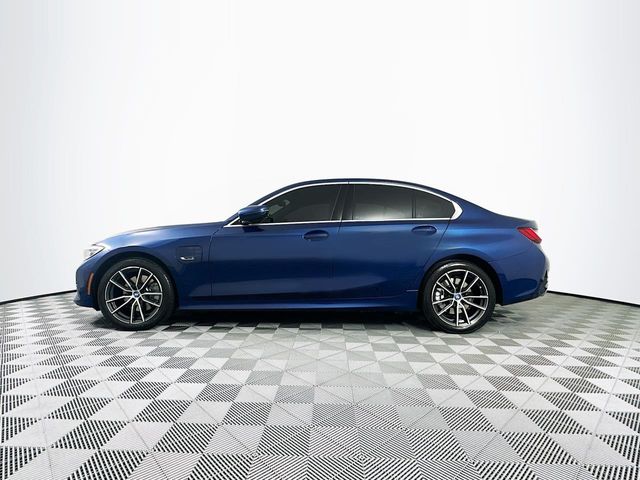 2022 BMW 3 Series 330e xDrive