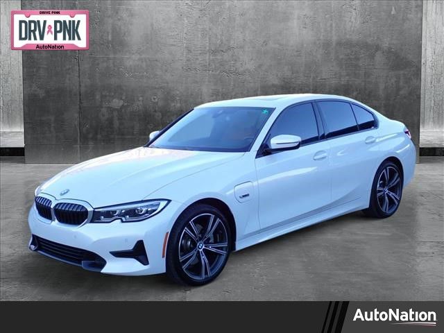 2022 BMW 3 Series 330e xDrive