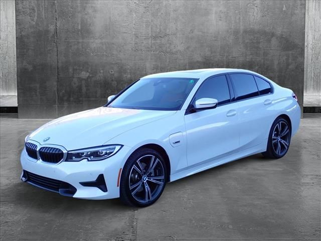 2022 BMW 3 Series 330e xDrive