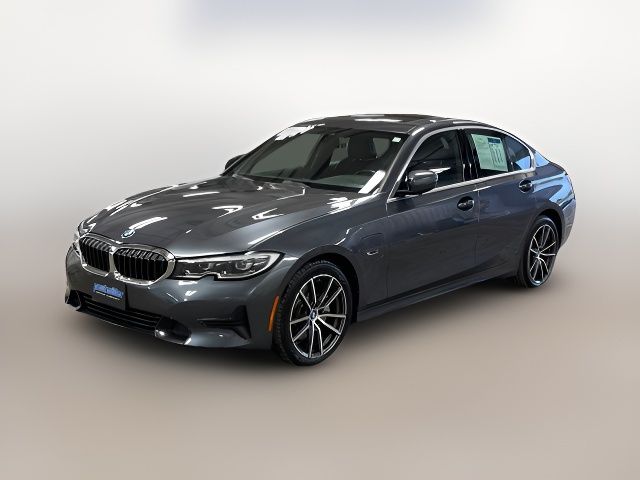 2022 BMW 3 Series 330e xDrive