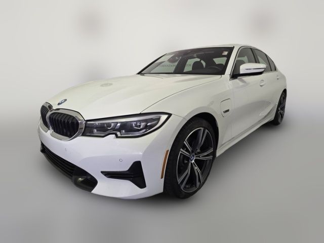 2022 BMW 3 Series 330e xDrive