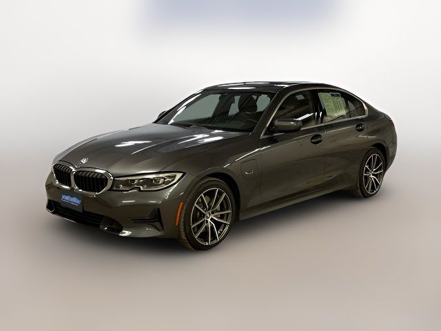 2022 BMW 3 Series 330e xDrive