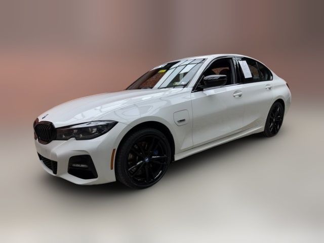 2022 BMW 3 Series 330e xDrive