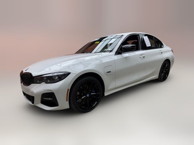 2022 BMW 3 Series 330e xDrive