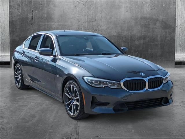 2022 BMW 3 Series 330e xDrive