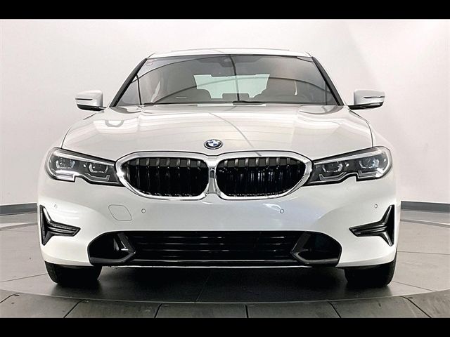 2022 BMW 3 Series 330e xDrive