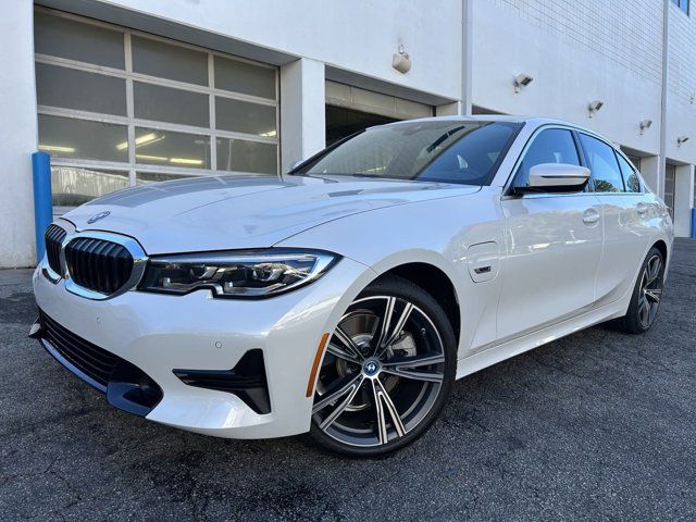 2022 BMW 3 Series 330e xDrive