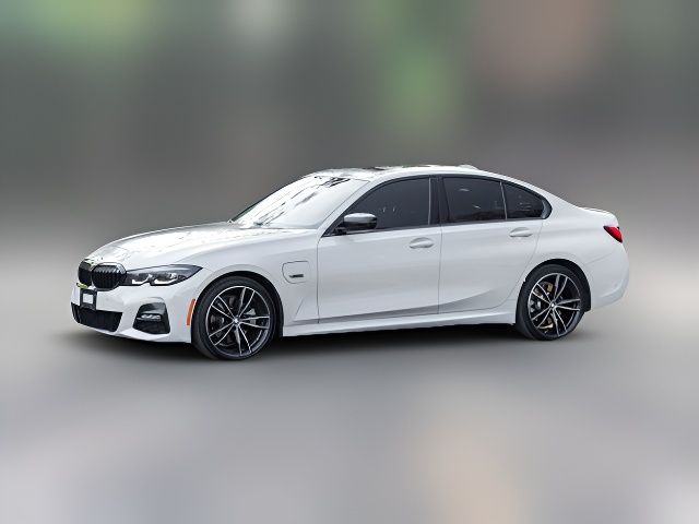 2022 BMW 3 Series 330e xDrive