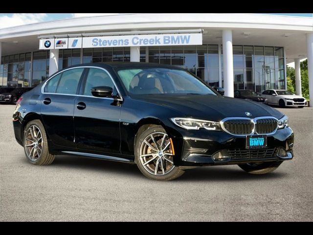 2022 BMW 3 Series 330e xDrive