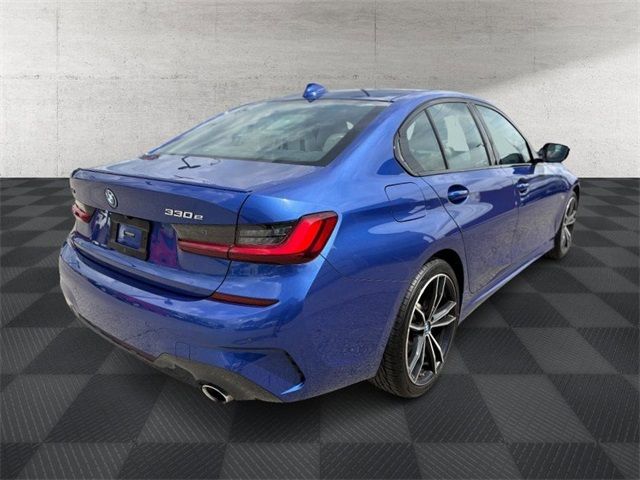2022 BMW 3 Series 330e xDrive
