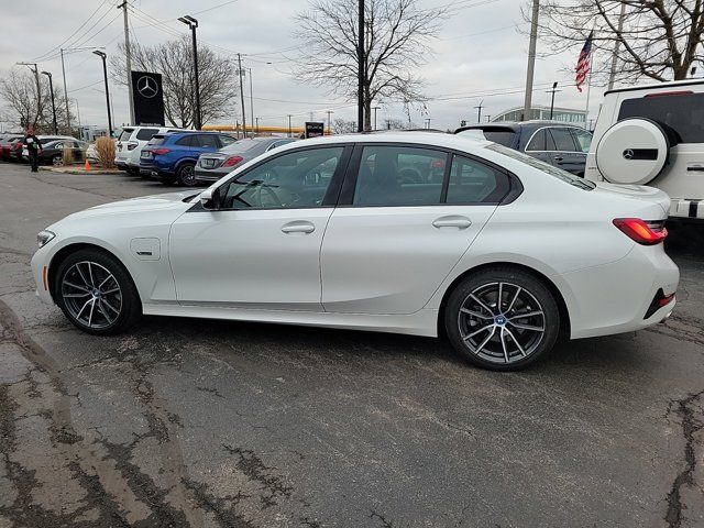 2022 BMW 3 Series 330e xDrive