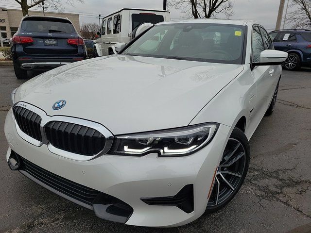 2022 BMW 3 Series 330e xDrive